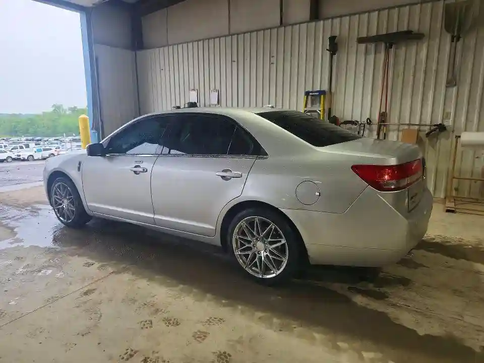 3LNHL2GC0BR766511 2011 LINCOLN MKZ-1
