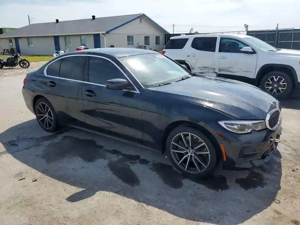 3MW5R7J09M8C19910 2021 BMW 3 SERIES-3
