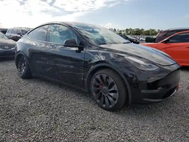 5YJYGDEF8MF305692 2021 TESLA MODEL Y-3