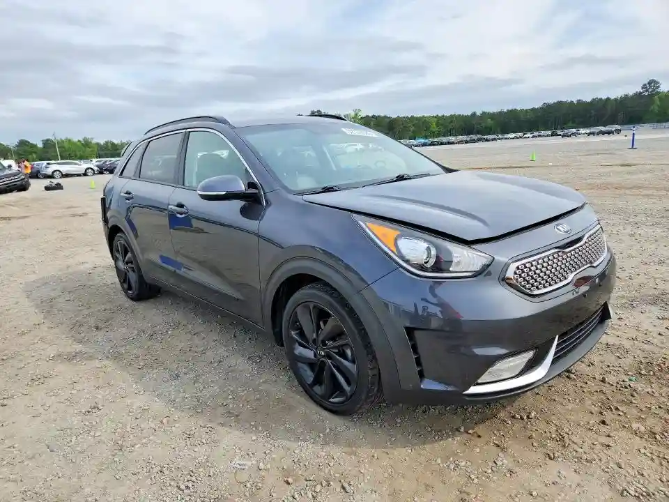 KNDCC3LC1J5149520 2018 KIA NIRO-3