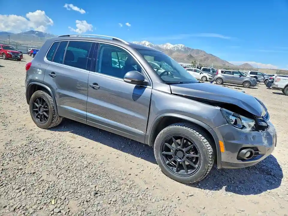 WVGAV7AX3CW006303 2012 VOLKSWAGEN TIGUAN-3