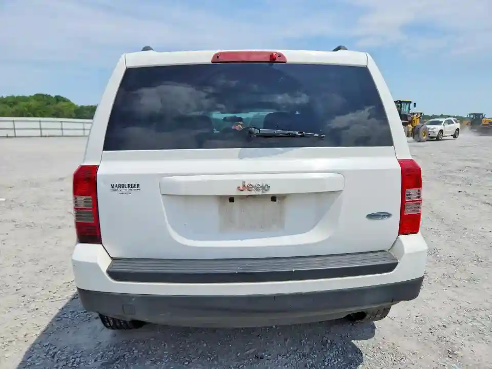 1J4NT1GA5BD102790 2011 JEEP PATRIOT-5