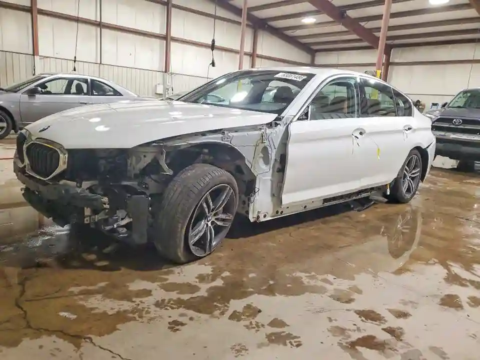 WBA13BJ06NWX59419 2022 BMW 5 SERIES-0