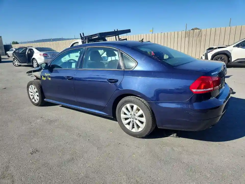 1VWAP7A31DC102149 2013 VOLKSWAGEN PASSAT-1