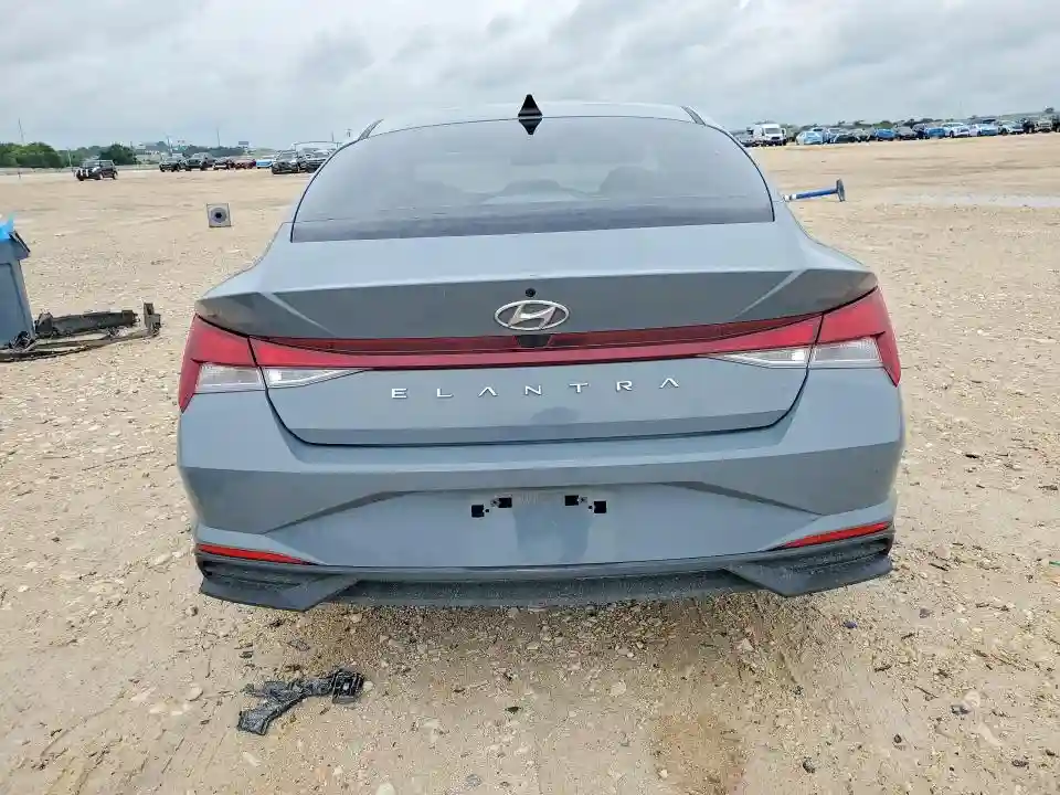 KMHLM4AG9NU252877 2022 HYUNDAI ELANTRA-5