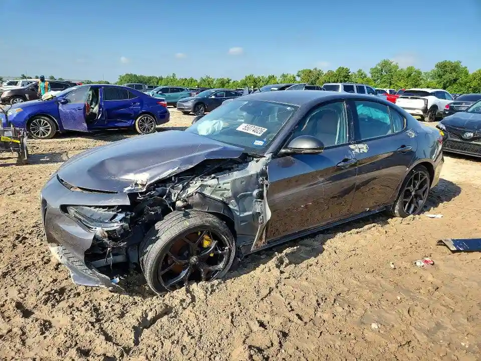 ZARFAMAN0L7632149 2020 ALFA ROMEO GIULIA-0