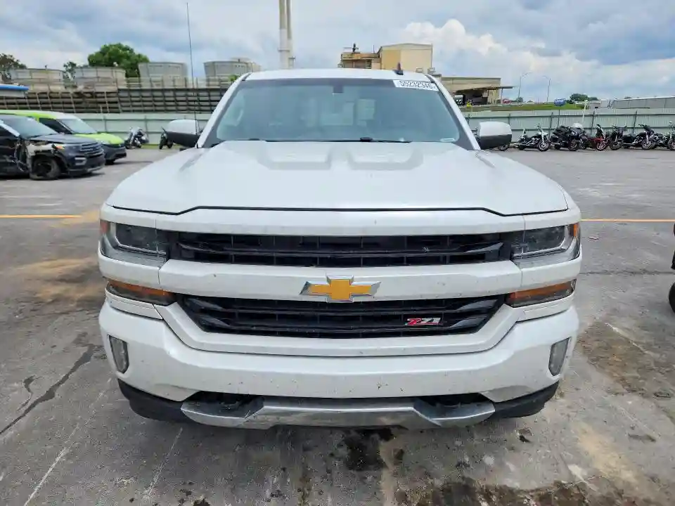 3GCUKRECXJG139407 2018 CHEVROLET SILVERADO-4