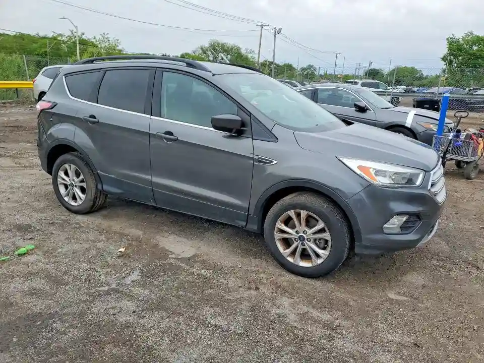 1FMCU9GD8JUA74271 2018 FORD ESCAPE-3