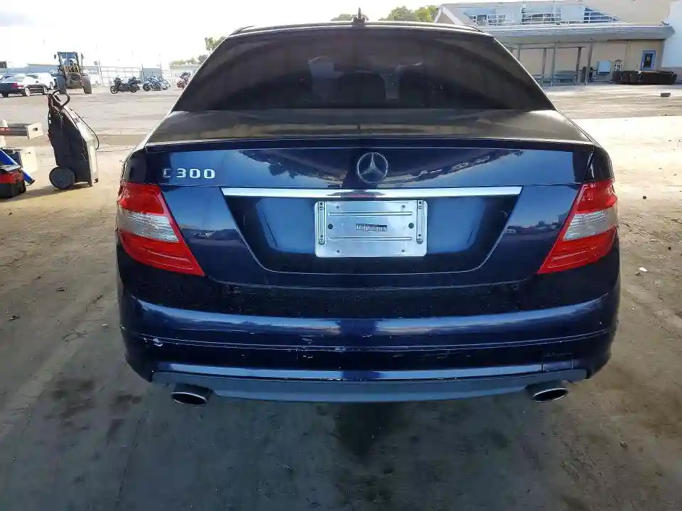 WDDGF5EB2BR174578 2011 MERCEDES-BENZ C-CLASS-5
