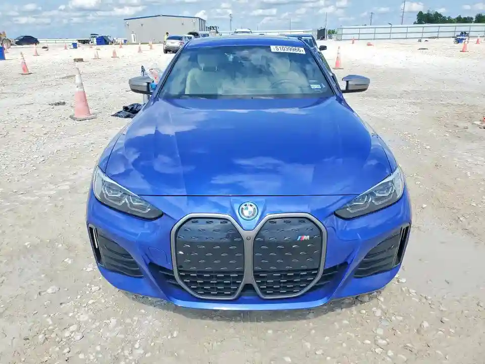 WBY33AW00PFN83015 2023 BMW ALL OTHER-4