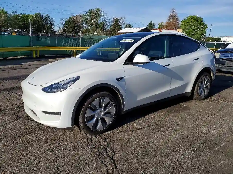 7SAYGDEE9NA010187 2022 TESLA MODEL Y-0