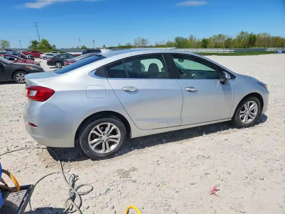 1G1BE5SM9K7120437 2019 CHEVROLET CRUZE-2