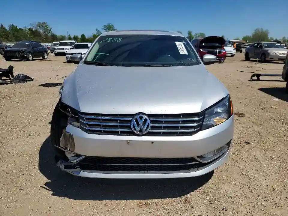 1VWCN7A30EC108220 2014 VOLKSWAGEN PASSAT-4