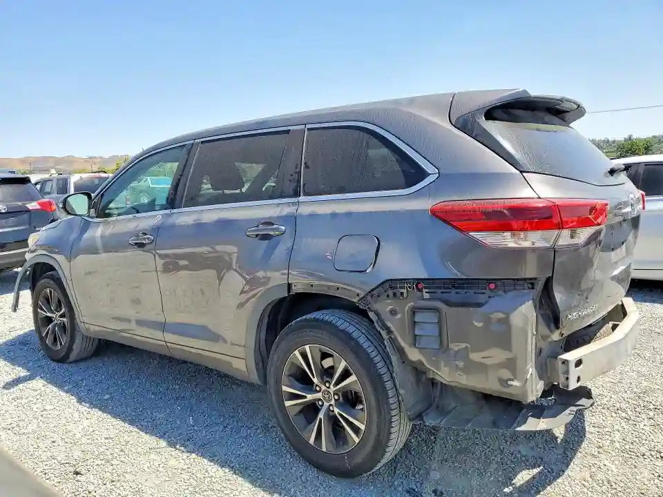 5TDZZRFH3JS236901 2018 TOYOTA HIGHLANDER-1