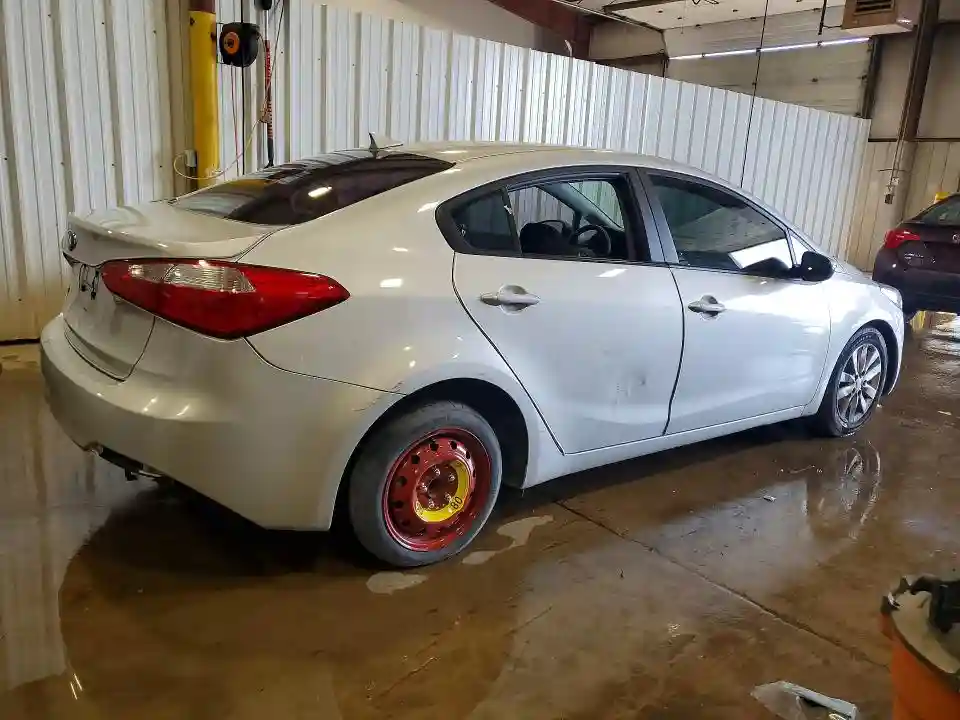 KNAFX4A61G5576044 2016 KIA FORTE-2