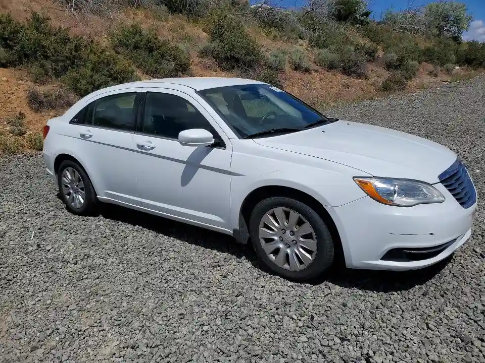 1C3CCBAB5EN230745 2014 CHRYSLER 200-3
