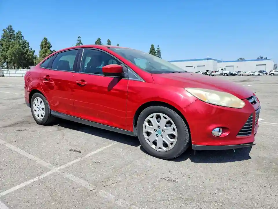 1FAHP3F28CL233108 2012 FORD FOCUS-3