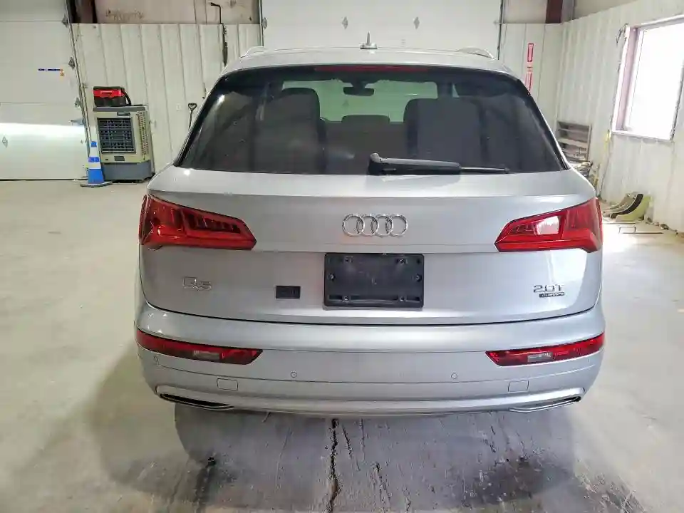 WA1BNAFY8J2239065 2018 AUDI Q5-5