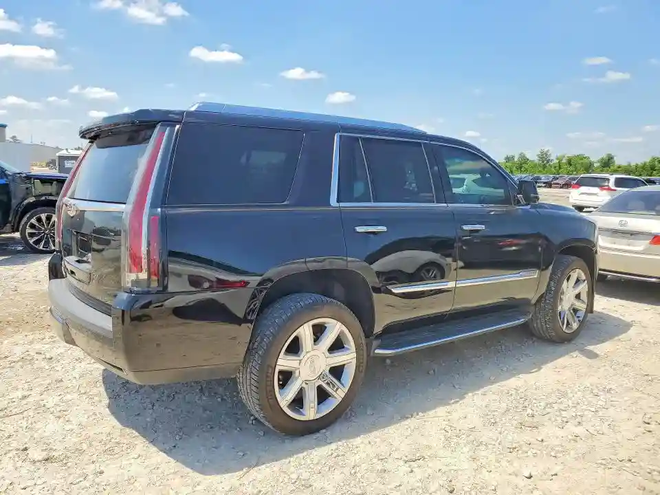 1GYS3BKJ9HR132595 2017 CADILLAC ESCALADE-2
