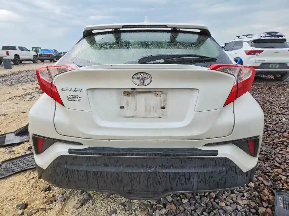 JTNKHMBX2L1062688 2020 TOYOTA C-HR-5