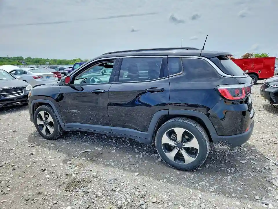 3C4NJCBB3HT642875 2017 JEEP COMPASS-1
