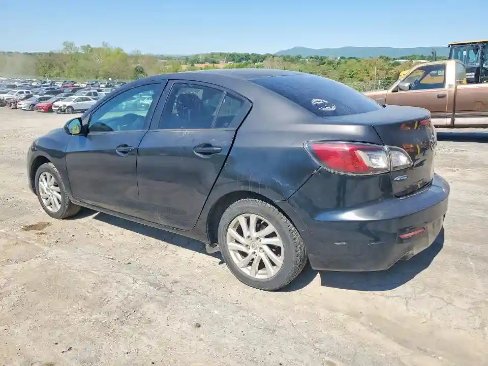 JM1BL1U80D1703135 2013 MAZDA 3-1