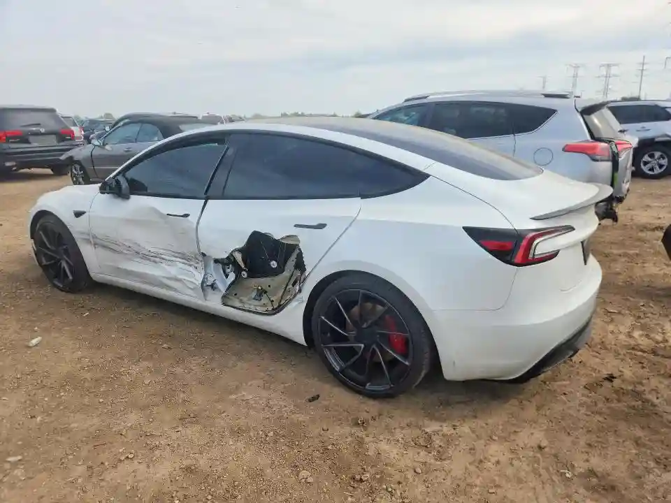 5YJ3E1ET4SF036480 2025 TESLA MODEL 3-1