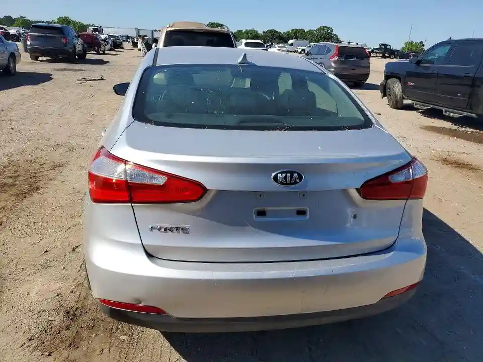 KNAFK4A62E5139231 2014 KIA FORTE-5