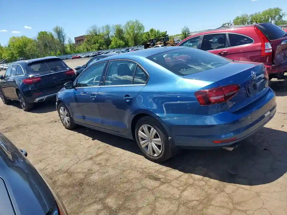 3VW167AJ2HM386722 2017 VOLKSWAGEN JETTA-1