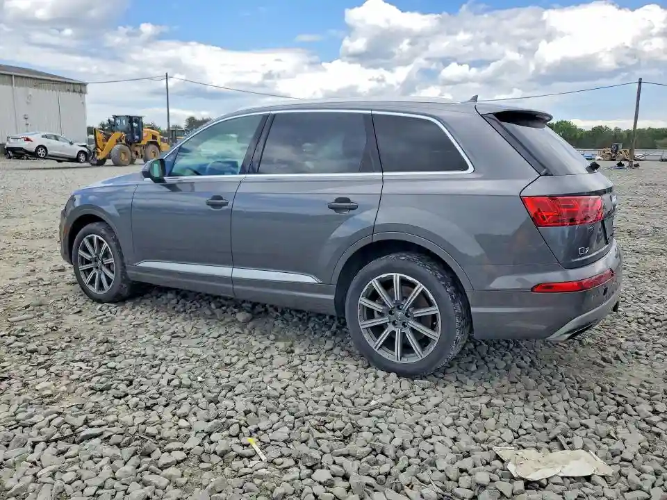 WA1LAAF73JD045538 2018 AUDI Q7-1