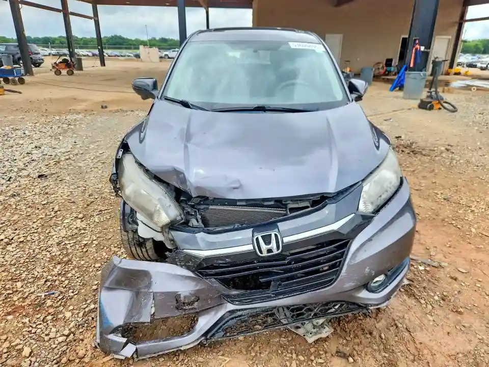 3CZRU5H57JM713141 2018 HONDA HR-V-4