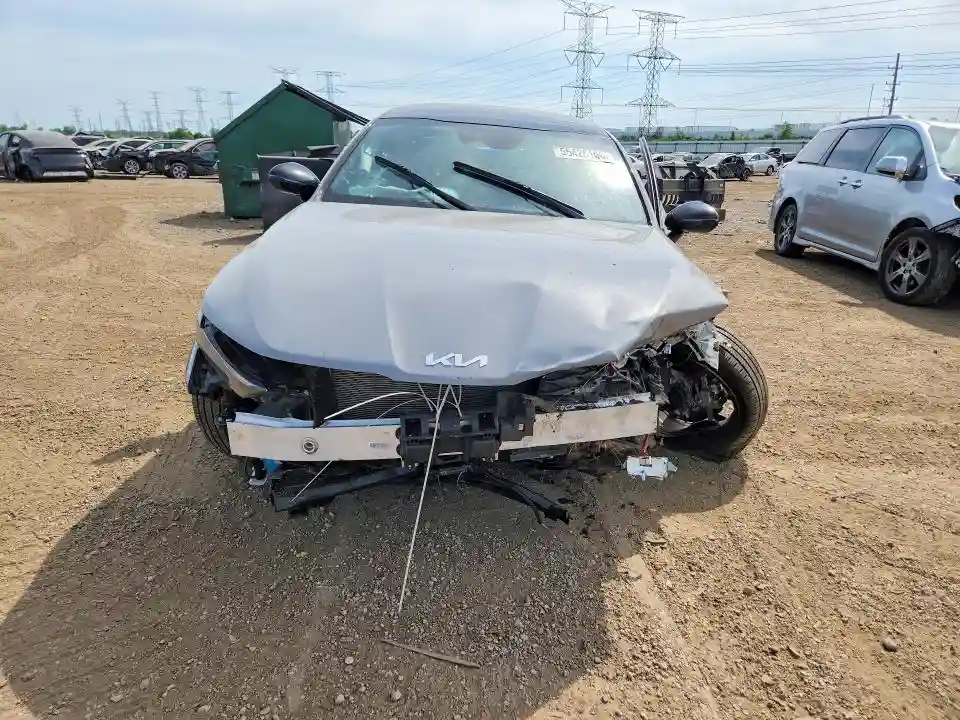 KNAG64J70T5415212 2026 KIA K5-4