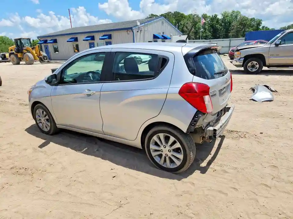 KL8CD6SA6JC452635 2018 CHEVROLET SPARK-1