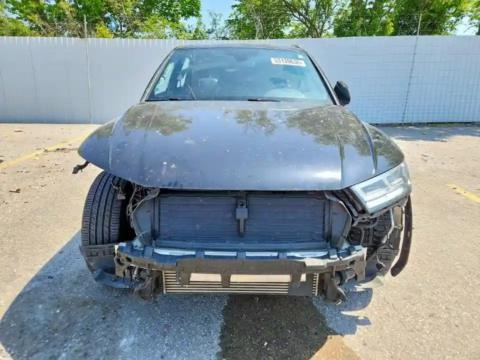 WA1BNAFYXK2021078 2019 AUDI Q5-4