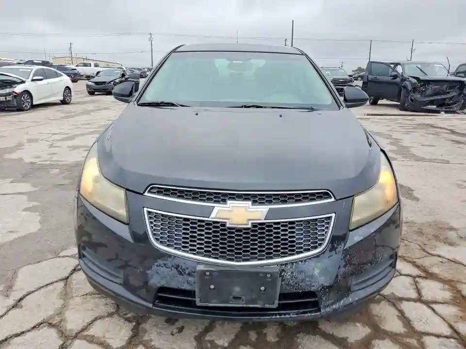 1G1PF5S95B7168628 2011 CHEVROLET CRUZE-4