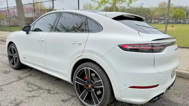 WP1BG2AY1NDA56239 2022 PORSCHE CAYENNE-2