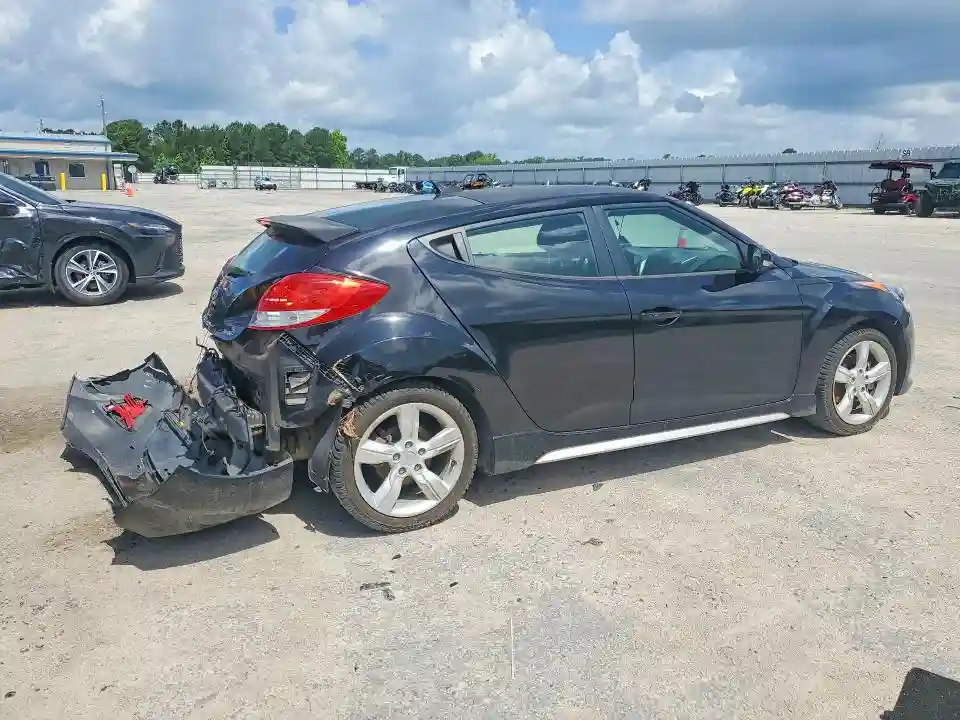 KMHTC6AE4DU153833 2013 HYUNDAI VELOSTER 3-2