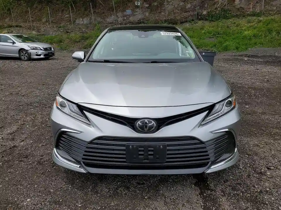 4T1F11BK9NU064576 2022 TOYOTA CAMRY-4
