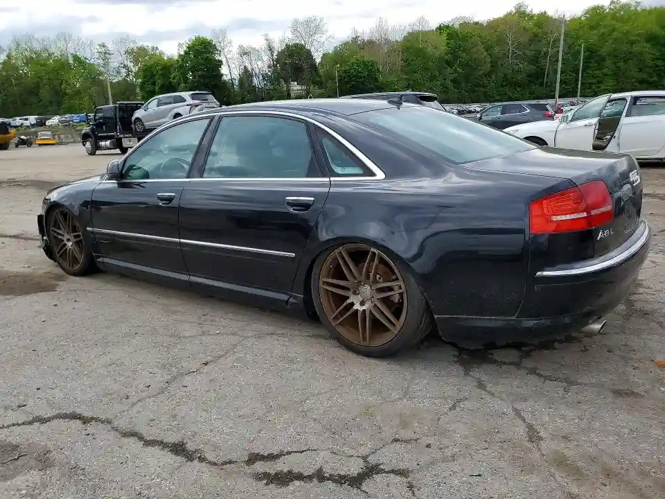 WAURVAFA8AN007732 2010 AUDI A8-1