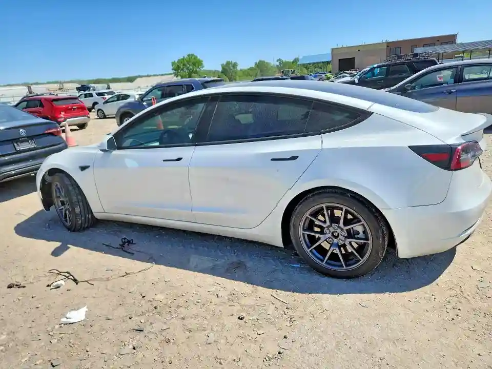 5YJ3E1EA3PF490077 2023 TESLA MODEL 3-1