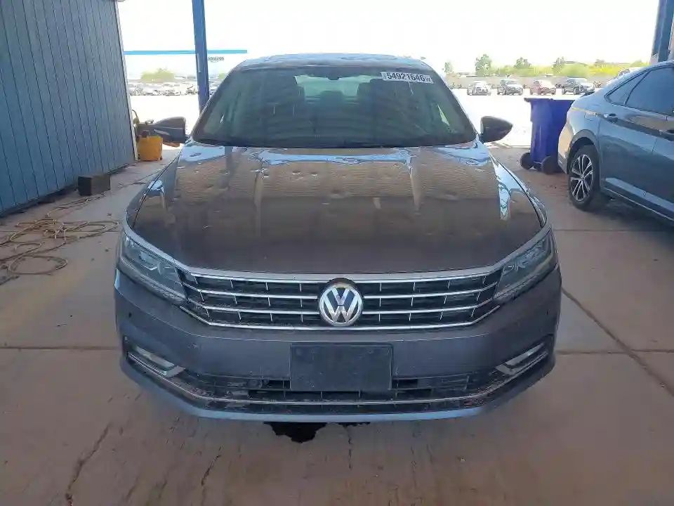 1VWBA7A32JC023445 2018 VOLKSWAGEN PASSAT-4