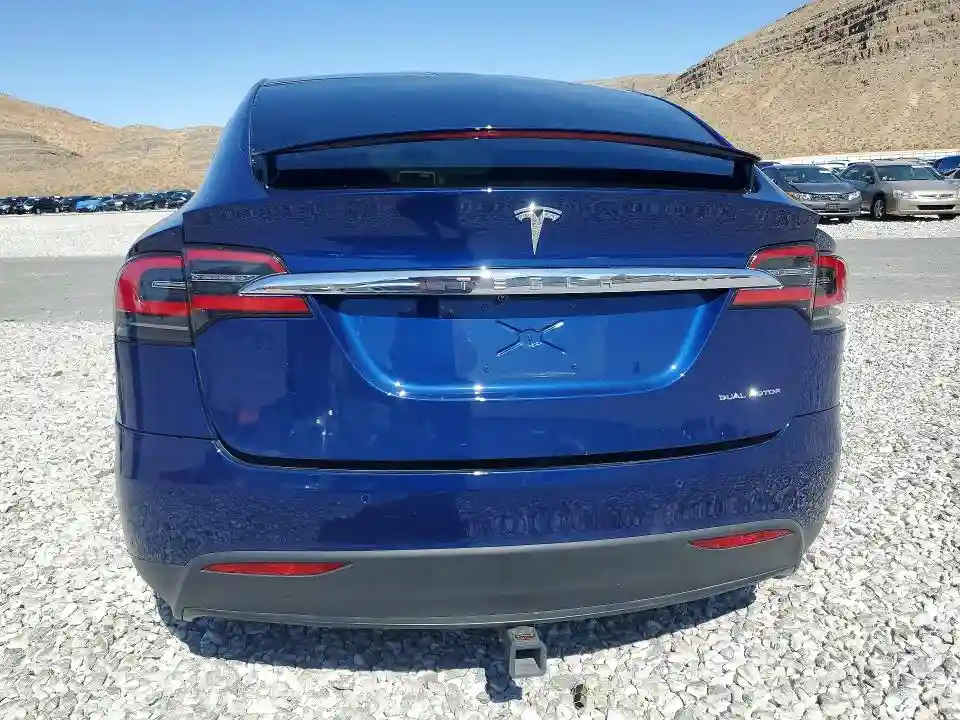 5YJXCBE21LF245908 2020 TESLA MODEL X-5