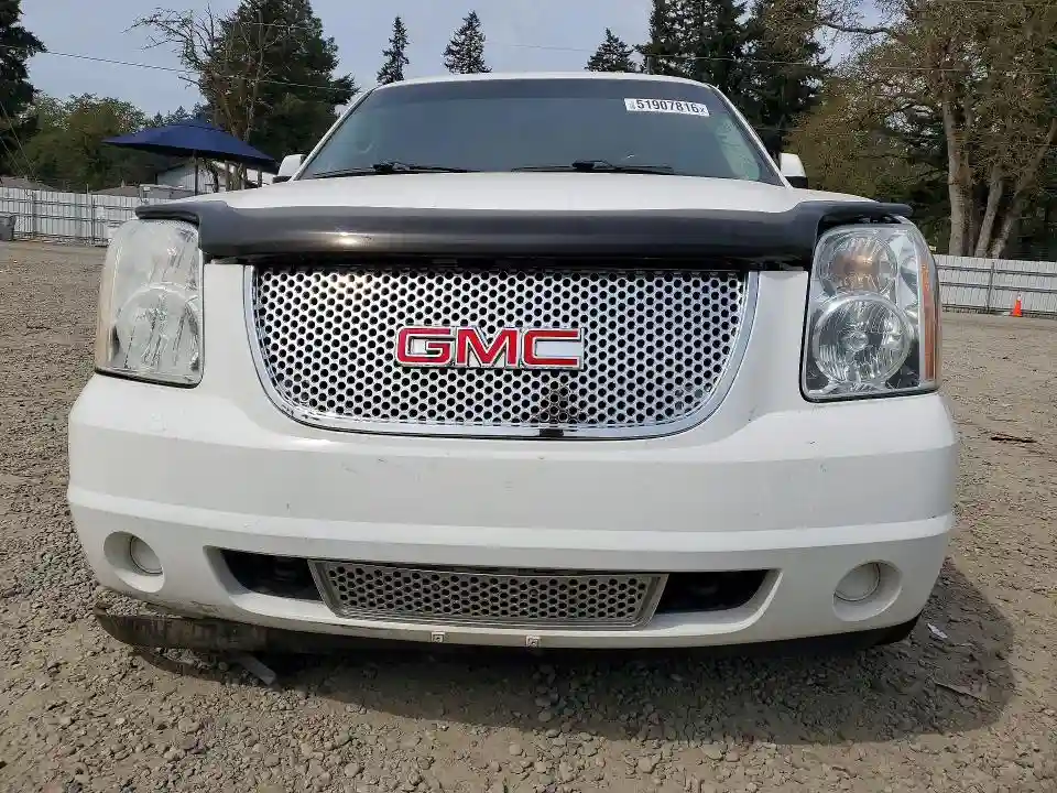 1GKS2AE00ER126013 2014 GMC YUKON-4