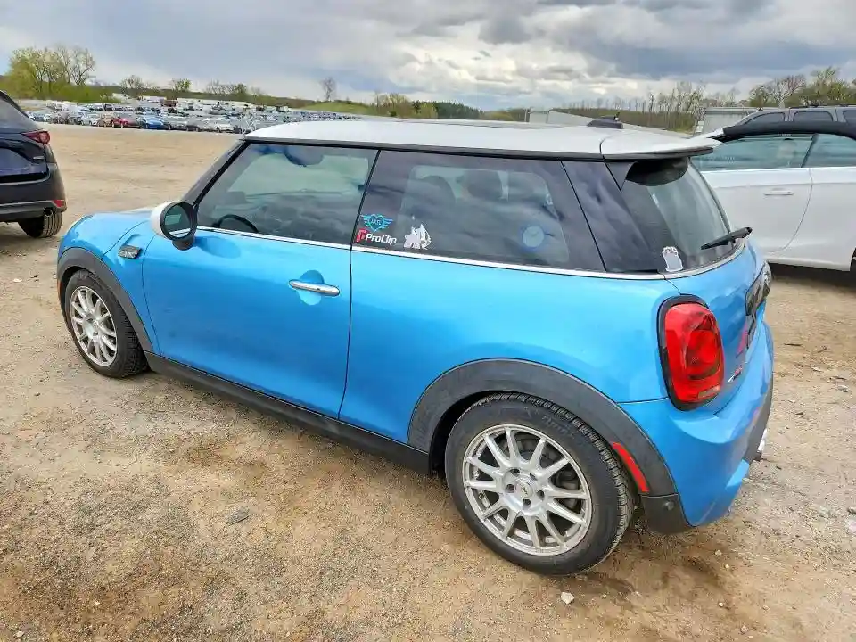 WMWXP7C5XG3B93163 2016 MINI COOPER-1