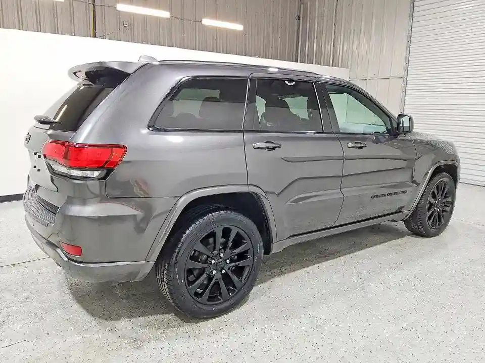 1C4RJEAG2KC630715 2019 JEEP CHEROKEE-2