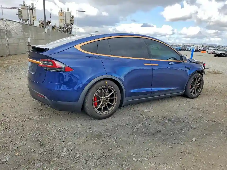 5YJXCBE47HF052865 2017 TESLA MODEL X-2