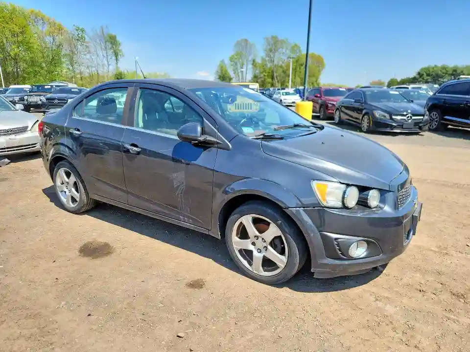 1G1JE5SB2E4202946 2014 CHEVROLET SONIC-3