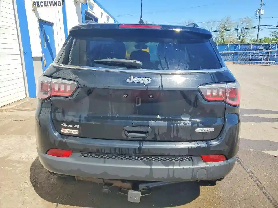 3C4NJDBB4JT145670 2018 JEEP COMPASS-5