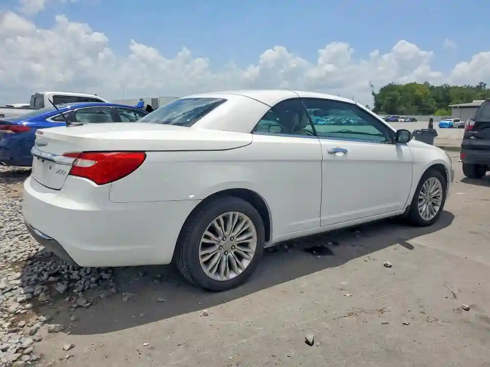 1C3BC7EG6BN554720 2011 CHRYSLER 200-2
