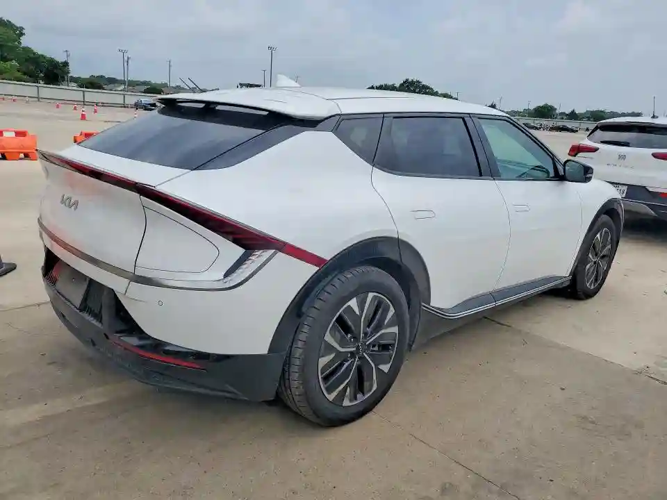 KNDC34LA2R5194918 2024 KIA ALL OTHER-2